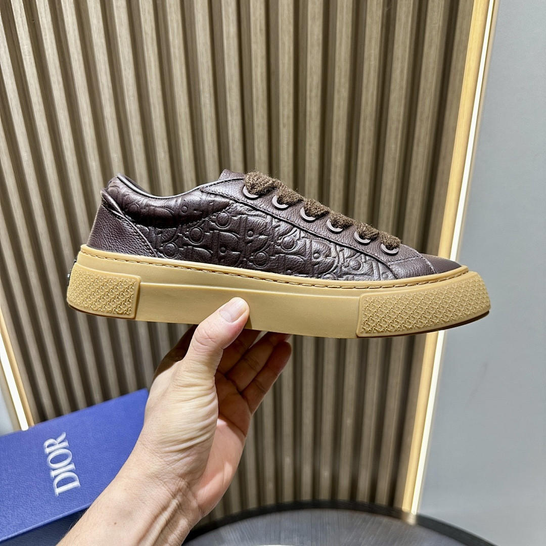 DR B33 Sneaker