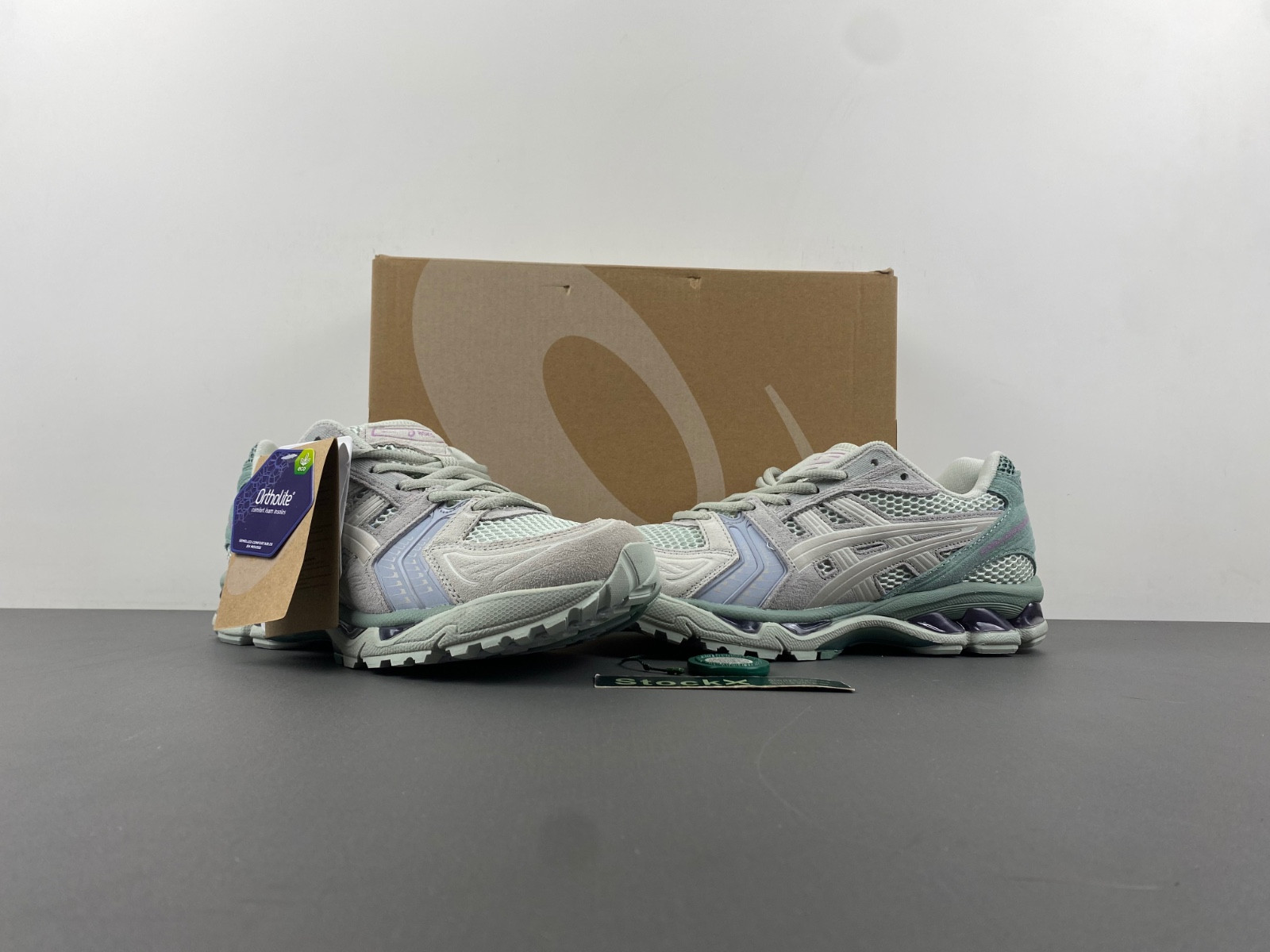 As*ic*s gel-kayano 14 1201a019-024