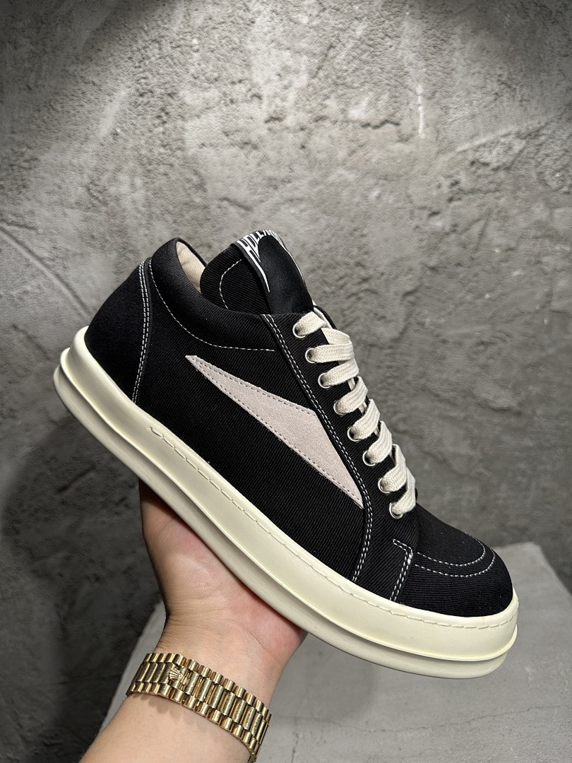RO Sneakers