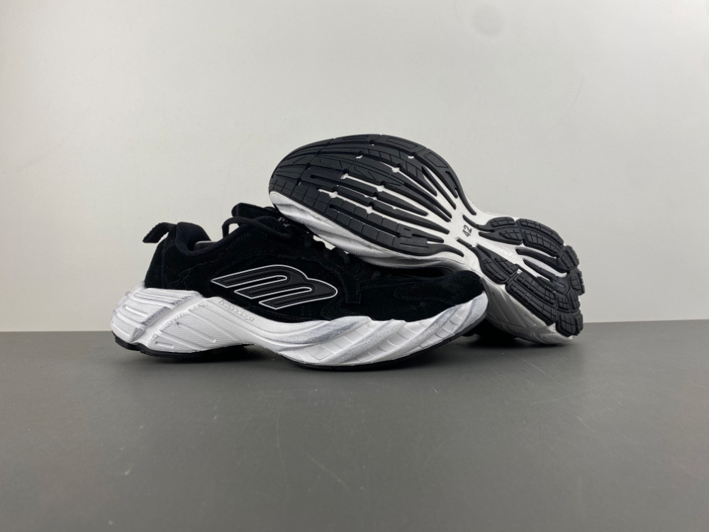 Balenciaga Sneaker 825418 WMNSS 1000