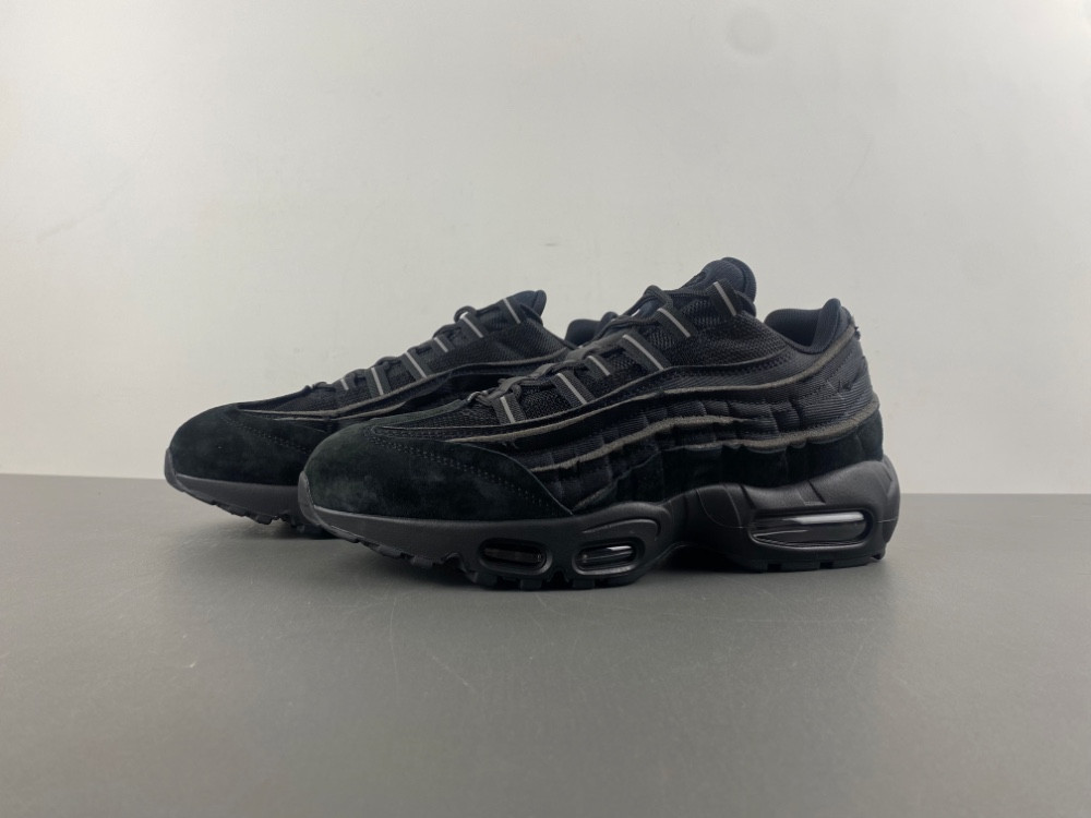 Comme des Garçons x Air Max 95 