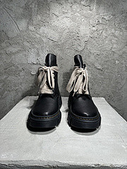 RO Sneakers