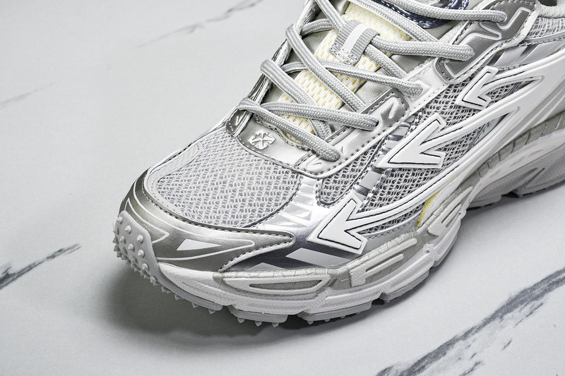 OFF-WHITE BE RIGHT BACK