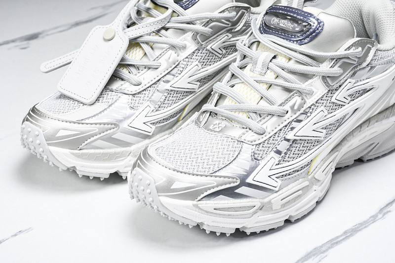 OFF-WHITE BE RIGHT BACK