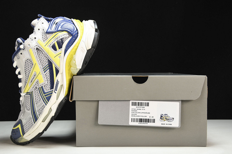 Balenciaga Runner W3RB5-9174