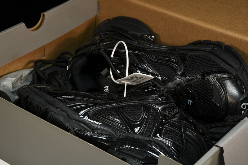 Balenciaga Runner W3RNY-0135