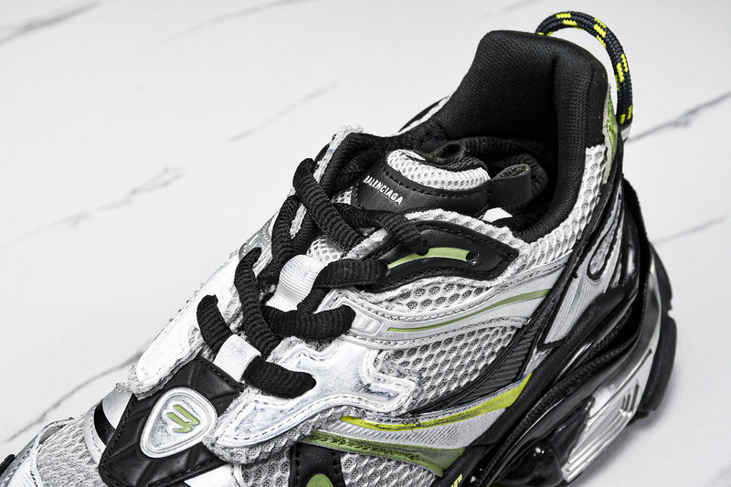 Balenciaga Runner W3RXP-0125