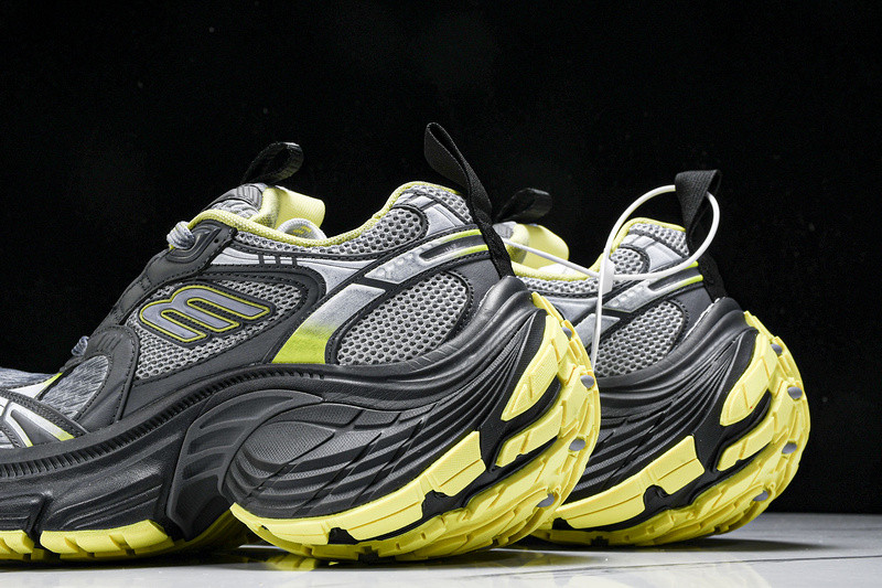 Balenciaga 10XL Sneaker