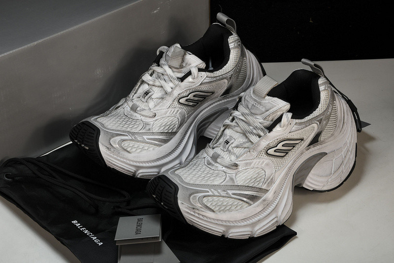 Balenciaga 10XL Sneaker