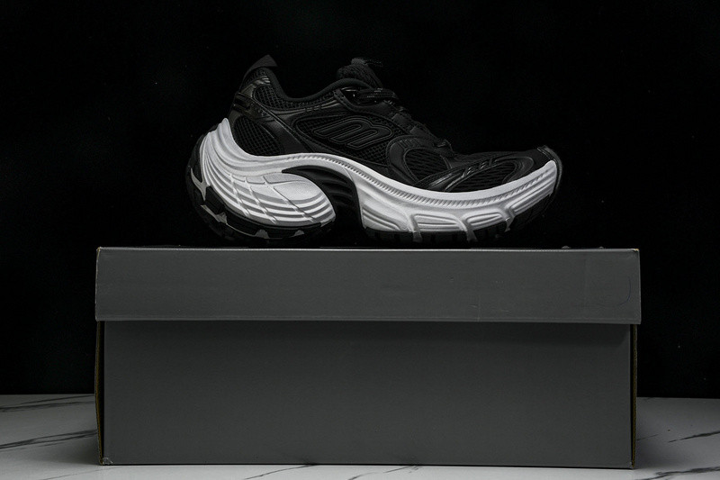 Balenciaga 10XL Sneaker
