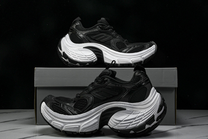 Balenciaga 10XL Sneaker
