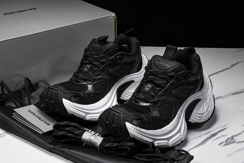 Balenciaga 10XL Sneaker