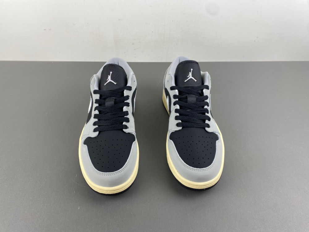 Air Jordan 1 Low HQ2010-012