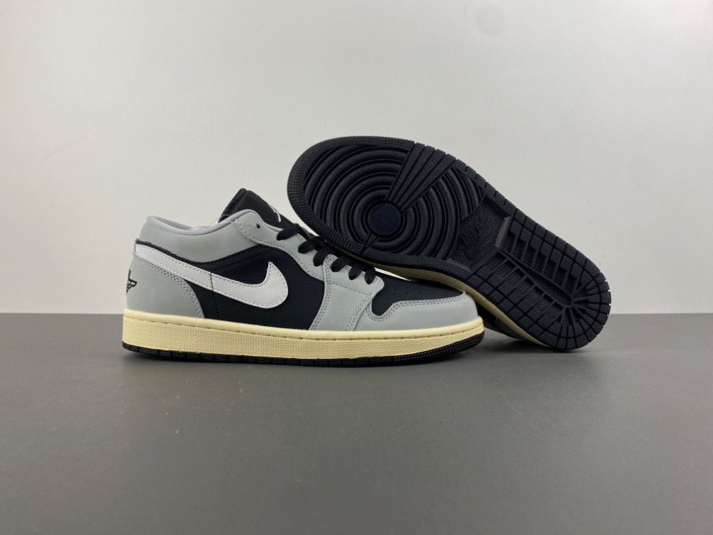 Air Jordan 1 Low HQ2010-012