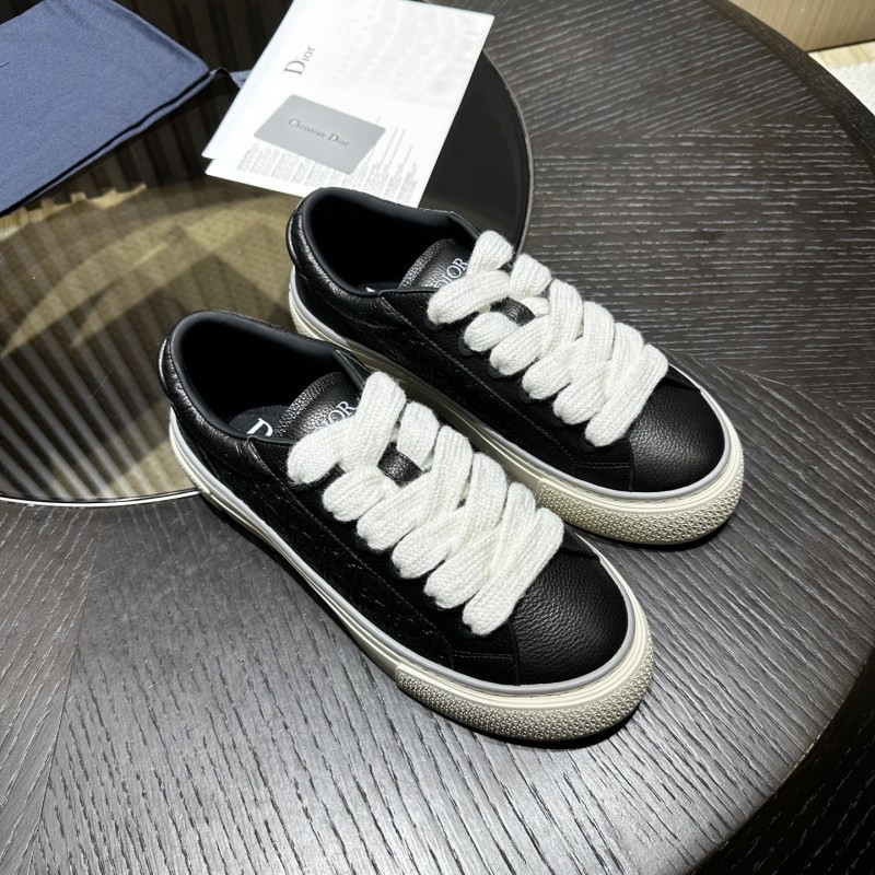 DR B33 Sneaker