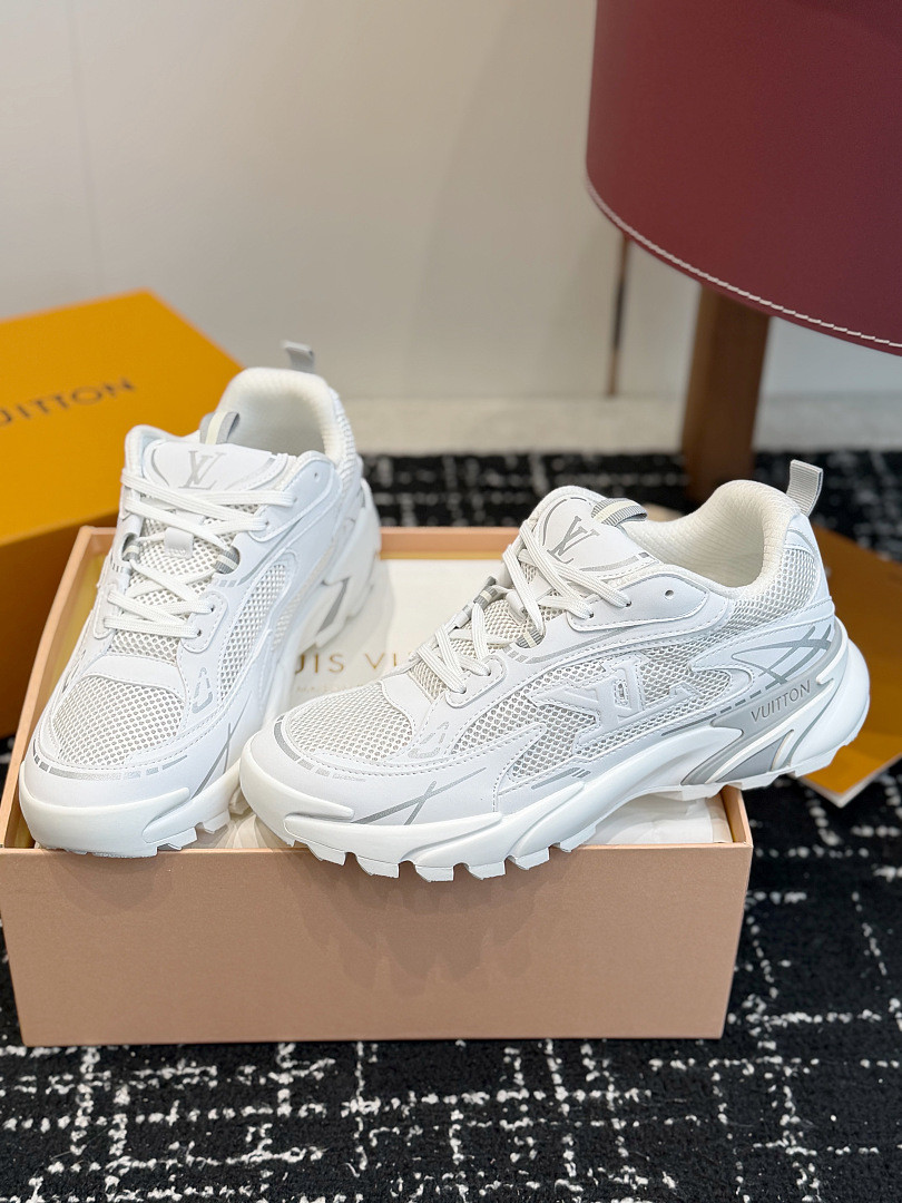 L*V Tatic Runner Sneaker