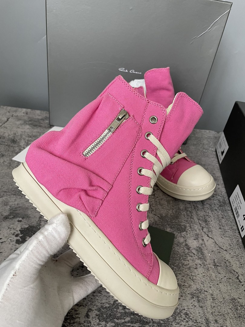RO Sneakers