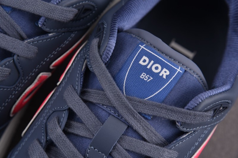 DR B57 Sneaker