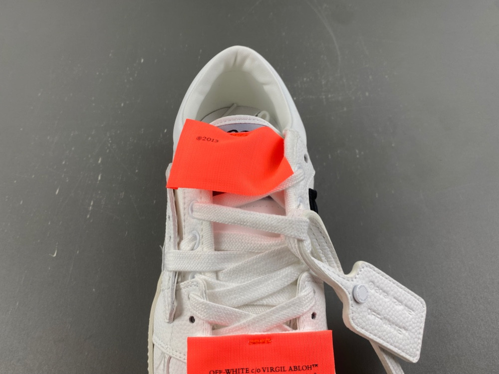 OFF-WHITE Virgil Abloh Vulc Low Top