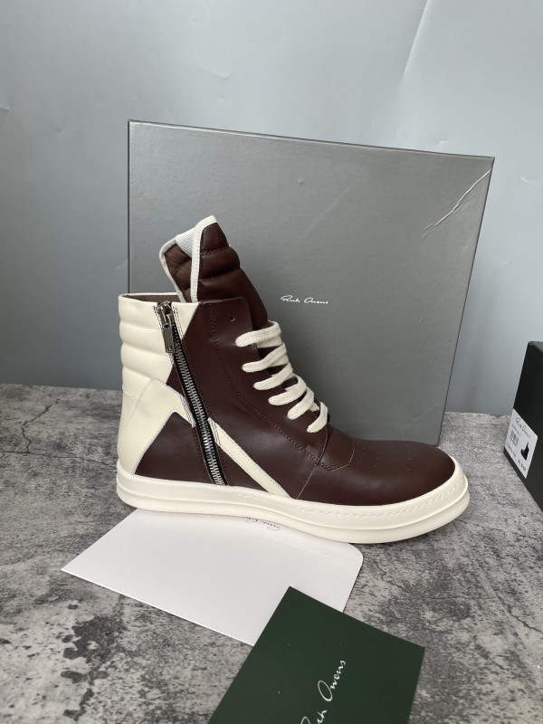 RO Sneakers