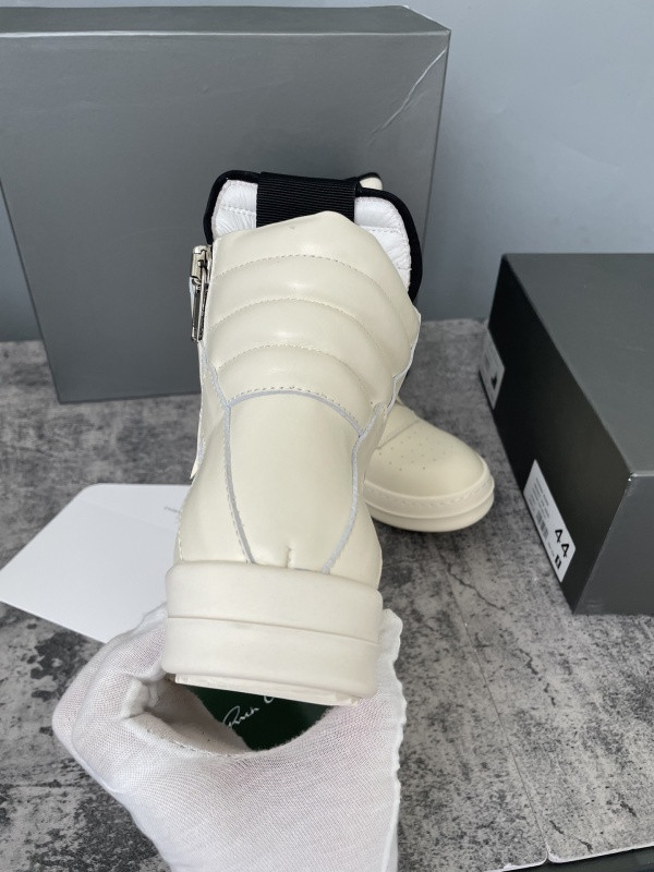 RO Sneakers