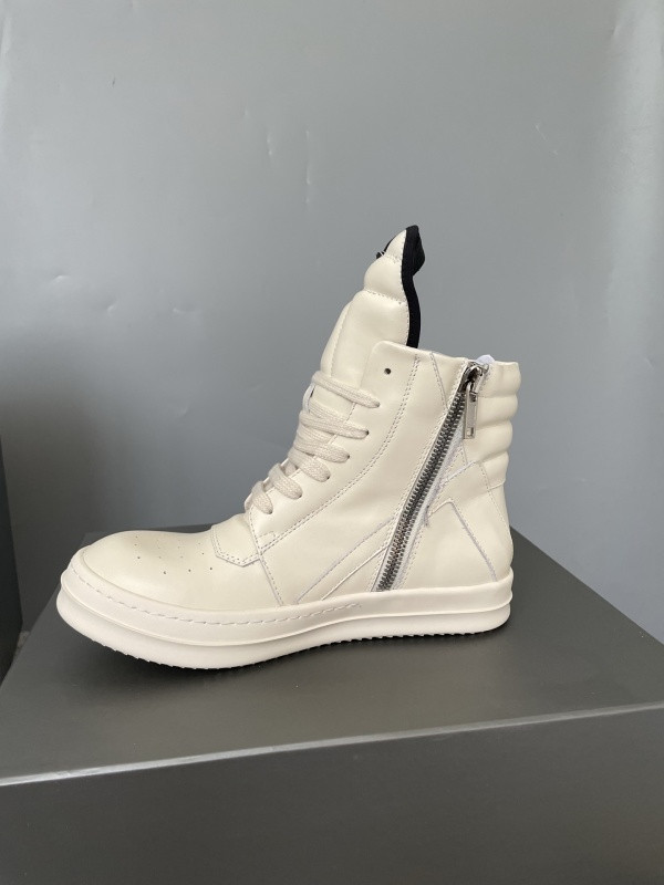 RO Sneakers