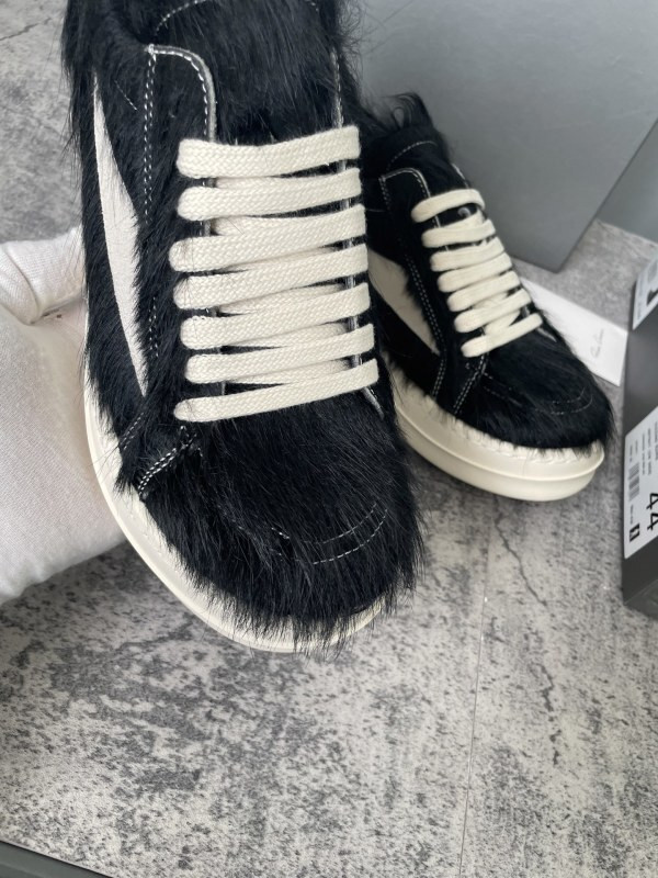 RO Sneakers
