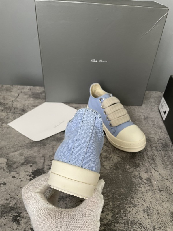 RO Sneakers