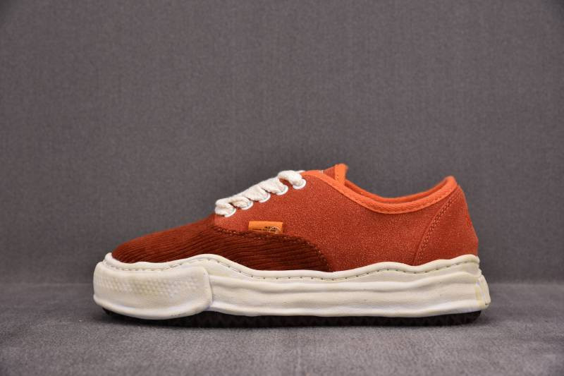 Ma1s0n Mihara Sneakers