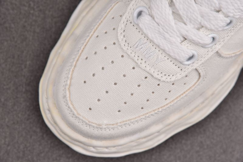Ma1s0n Mihara Sneakers