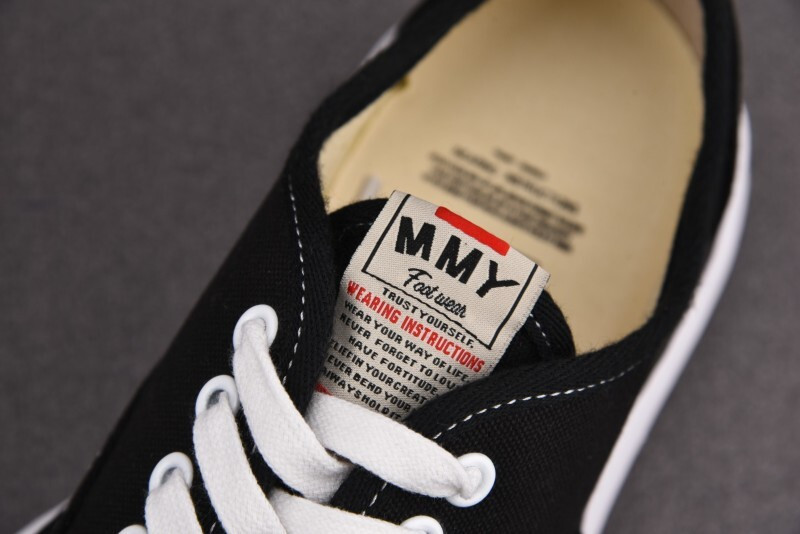 Ma1s0n Mihara Sneakers