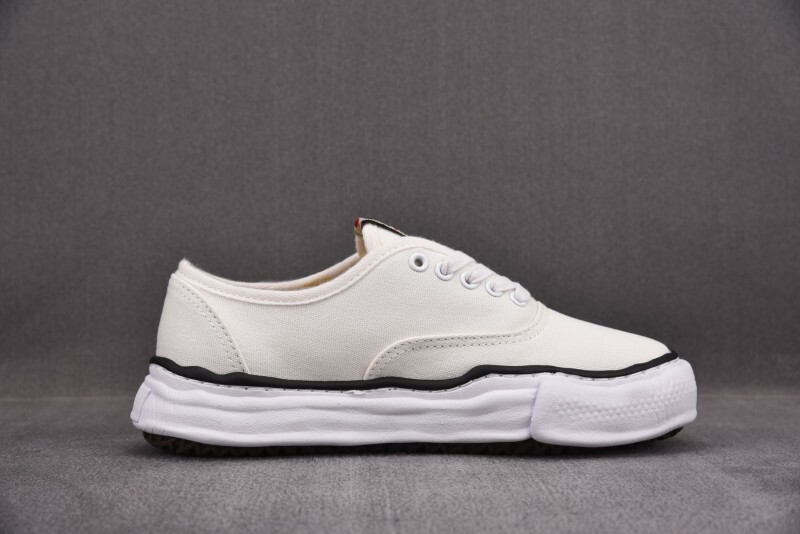 Ma1s0n Mihara Sneakers