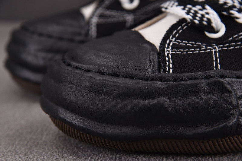 Ma1s0n Mihara Sneakers