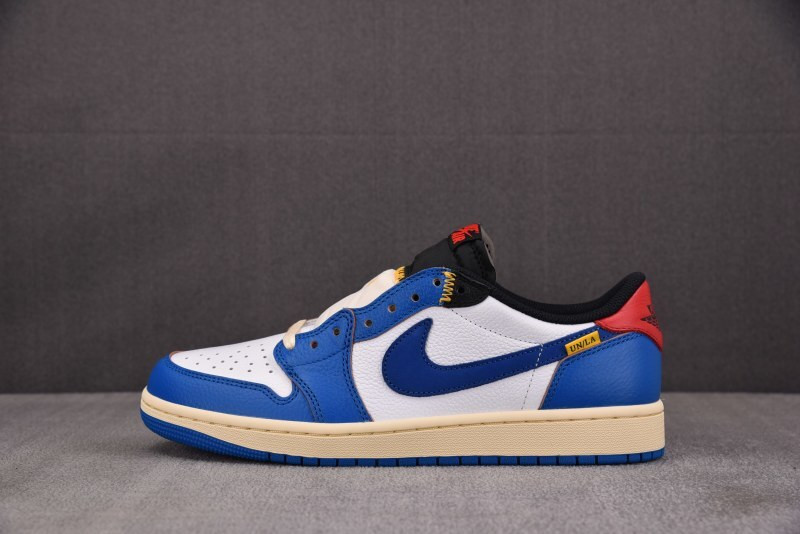 Un x Air Jordan 1 Retro Low OG Summit White HQ6998-106
