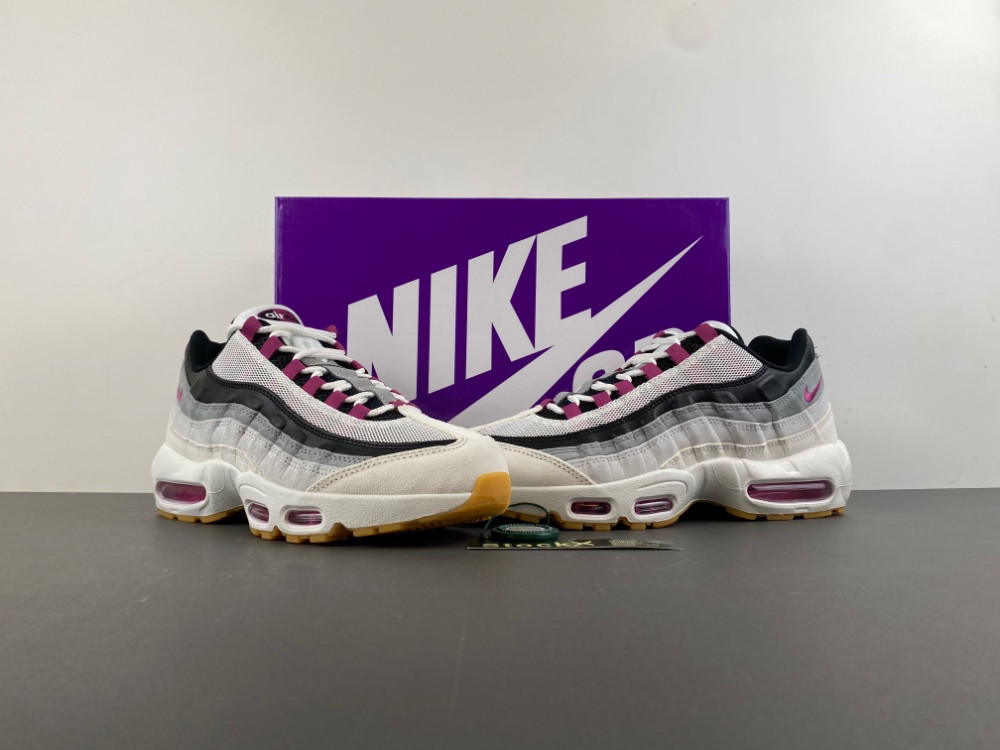 Nike SB x Air Max 95 HF7545-100