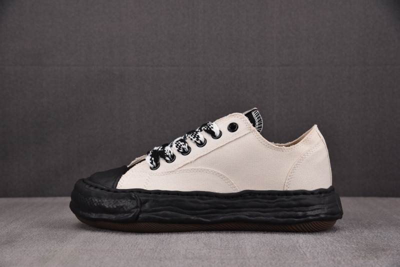 Ma1s0n Mihara Sneakers