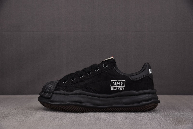 Ma1s0n Mihara Sneakers