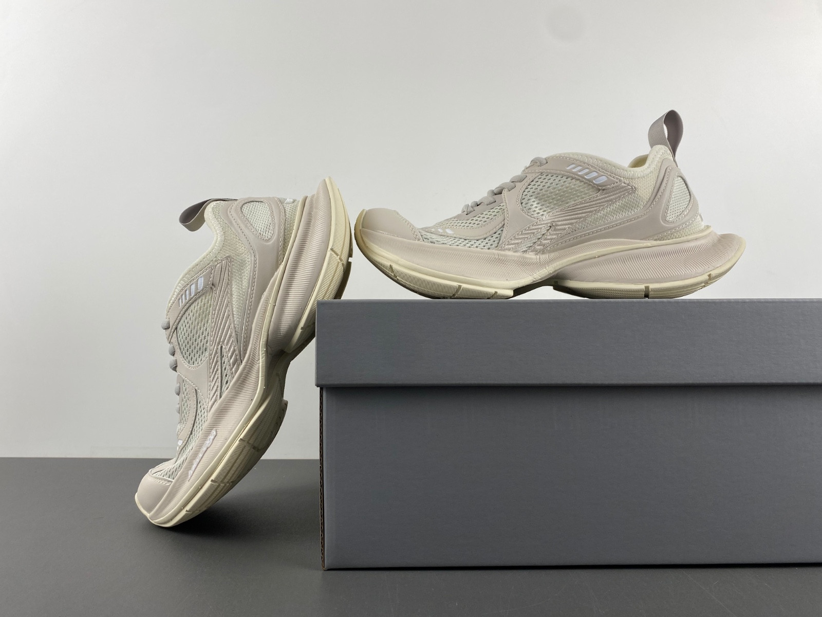 Ba*len*cia*ga sneaker 793944 wflgy 2000