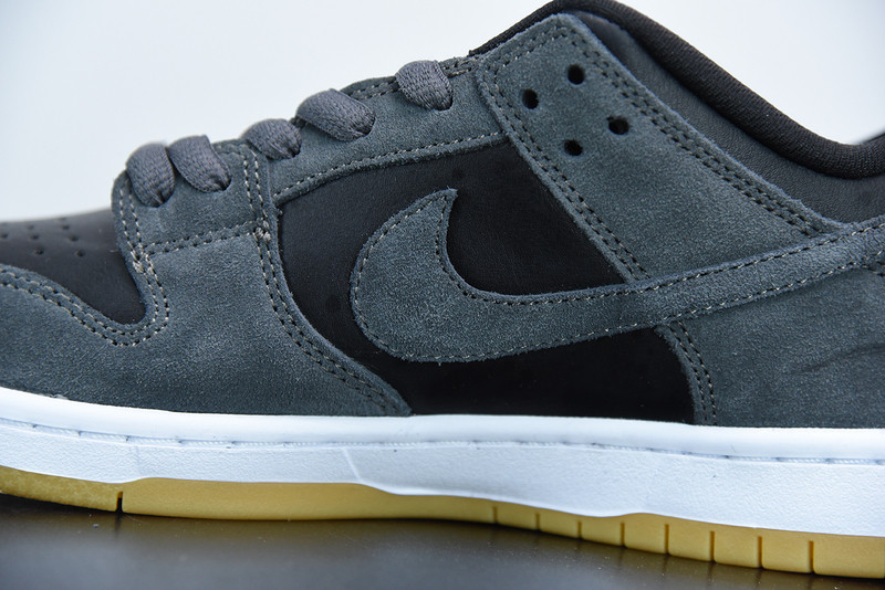 Nike SB Dunk Low Dark Grey Black Gum AR0778-001