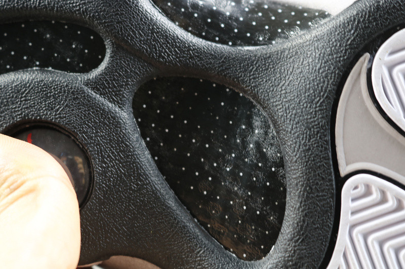 Air Jordan 13 Retro “Atmosphere Grey” 414571-016