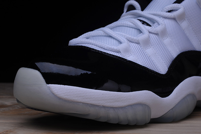 AIR JORDAN 11 RETRO LOW "CONCORD" BLACK/ WHITE  mens 528895-153
