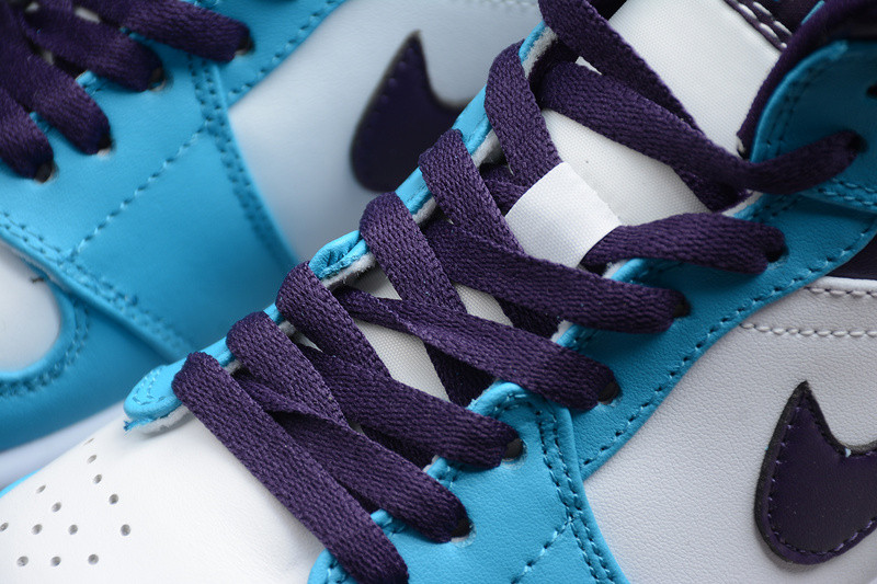Air Jordan 1 Mid "Hornets " 554724-415