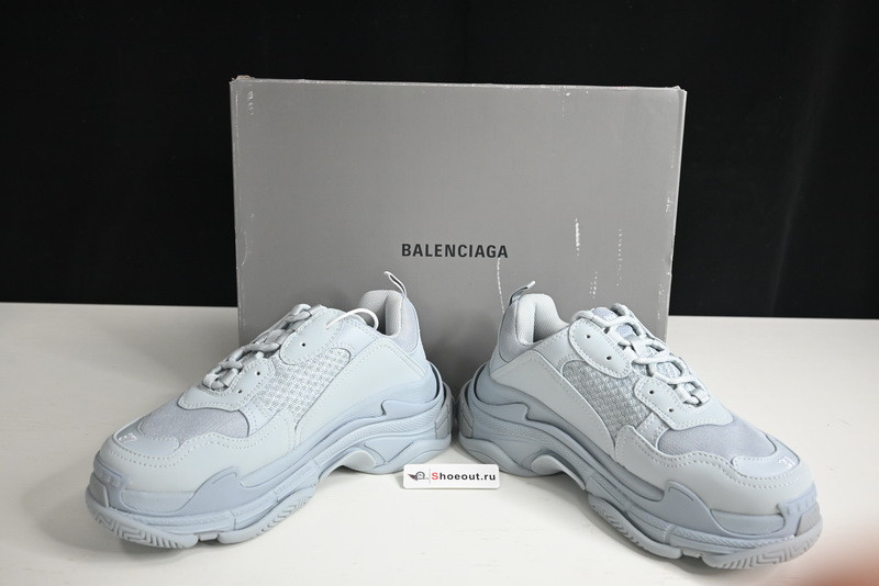 Ba*len*cia*ga triple s 524039 w2fw1 4700