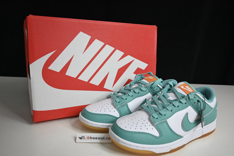 Nike Dunk Low DV2190-100