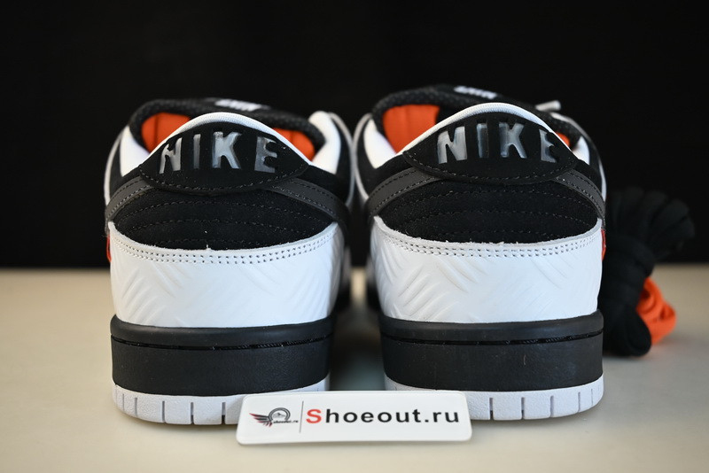 TIGHTBOOTH x Nike SB Dunk Low FD2629-100