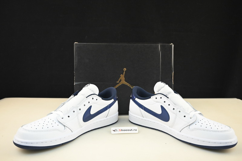 Jordan 1 Retro Low Metallic Blue  705329-106