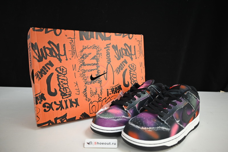Nike Dunk Low “Graffiti” DM0108-002