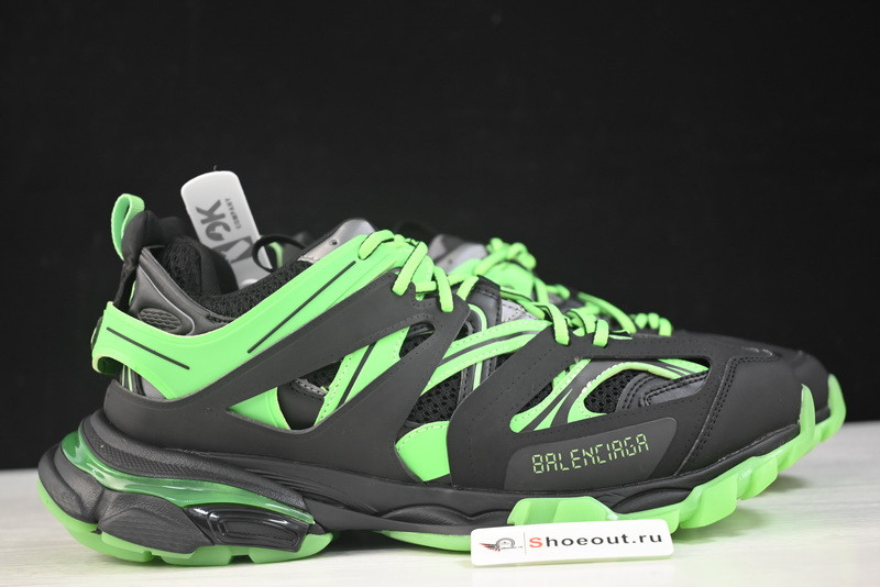 Ba*len*cia*ga track 542023 w3rl1 1035