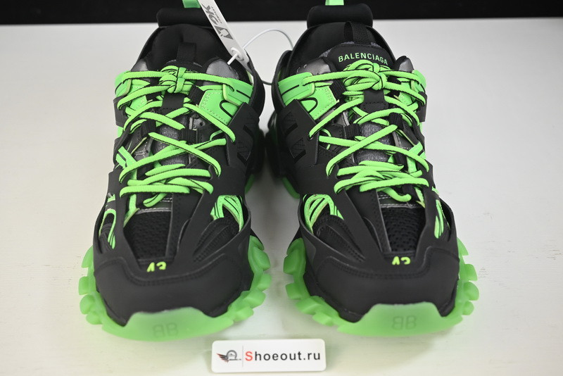 Ba*len*cia*ga track 542023 w3rl1 1035