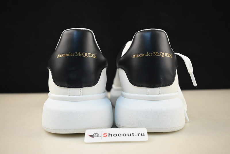 MQ Sneakers